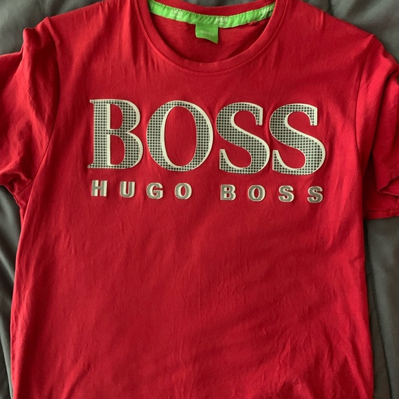boss red t shirt